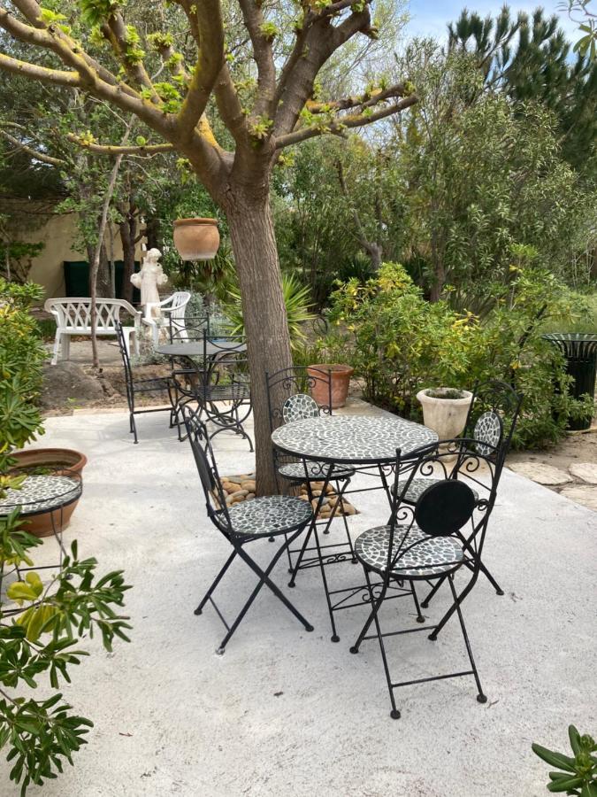 Bed and Breakfast Le Robinson Marseillan  Exterior foto